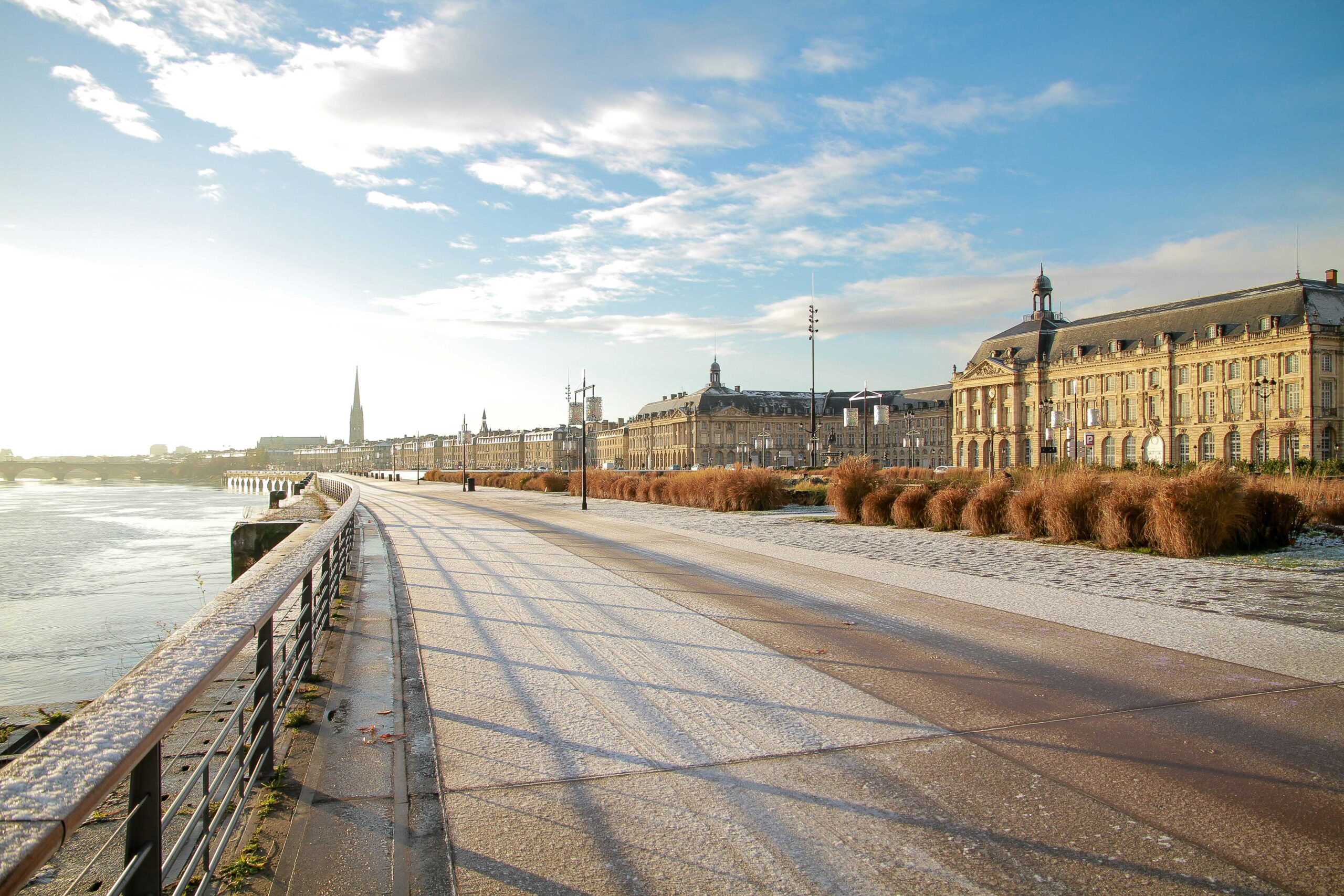 Festive Food & Wine in Bordeaux: Holiday Gourmand Escape