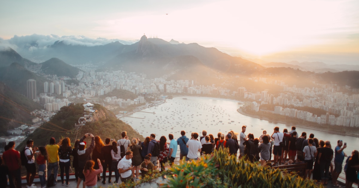 Colorful houses on the Amalfi Coast cliffs - Amalfi Coast guide